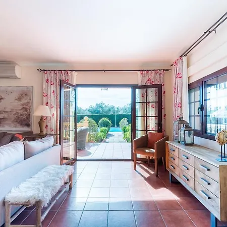 Villa Lucrecia